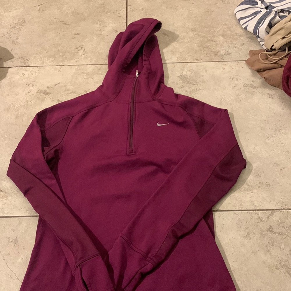 Maroon Nike fit dry hoodie